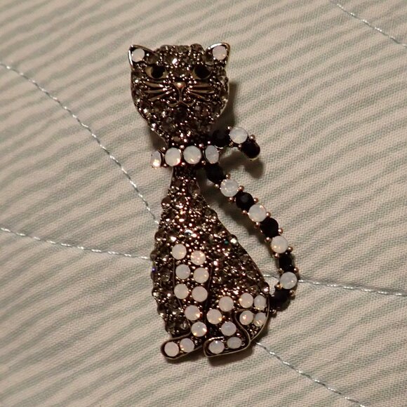 Retro atomic pinup cat brooch - Picture 1 of 2